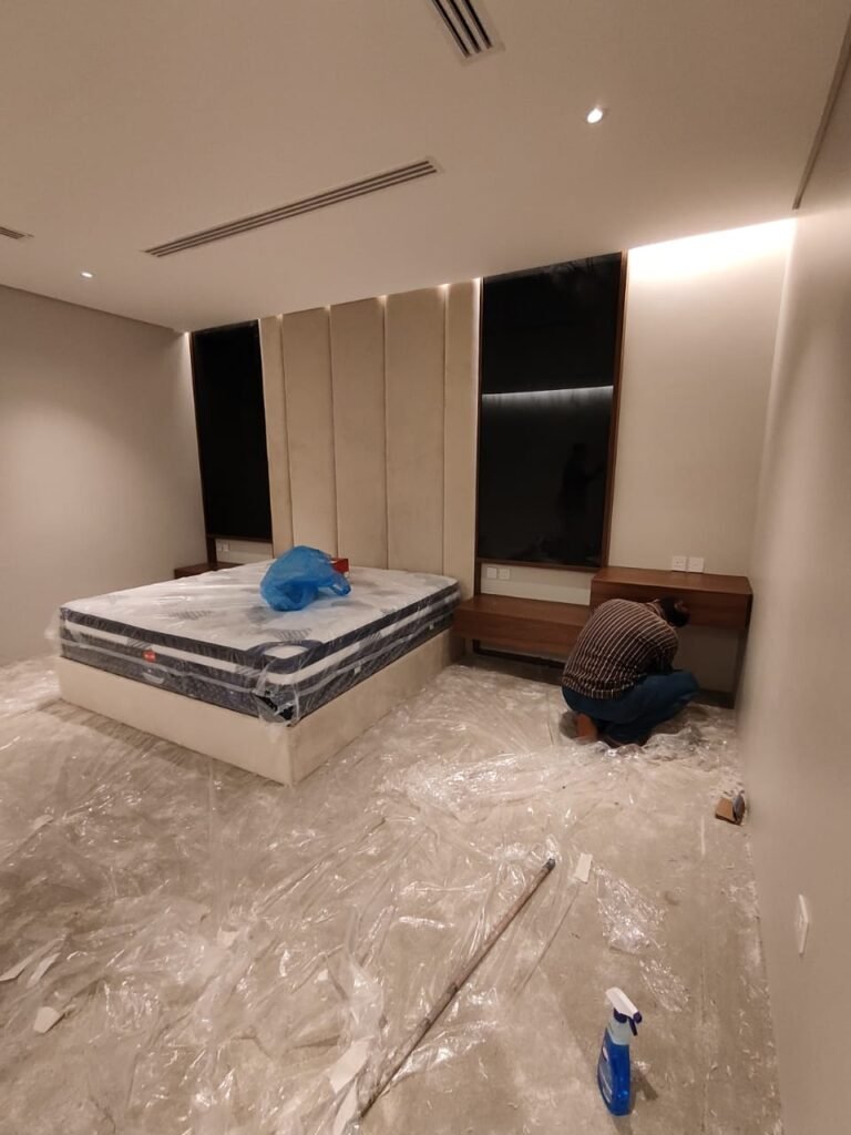 منجرة الشرقية تفصل ابواب خشب